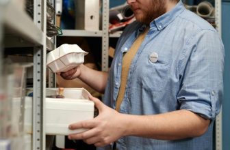 What Are the Best Tips for Organizing a Cluttered Closet?