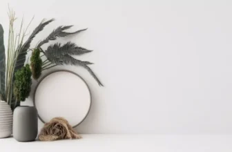 How to Create a Balanced Look With Mixed Wall Decorations