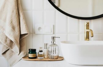 Modern Bathroom Decor With a Vintage Twist