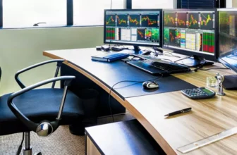 Essential Tech Tools for a Seamless Home Office Experience
